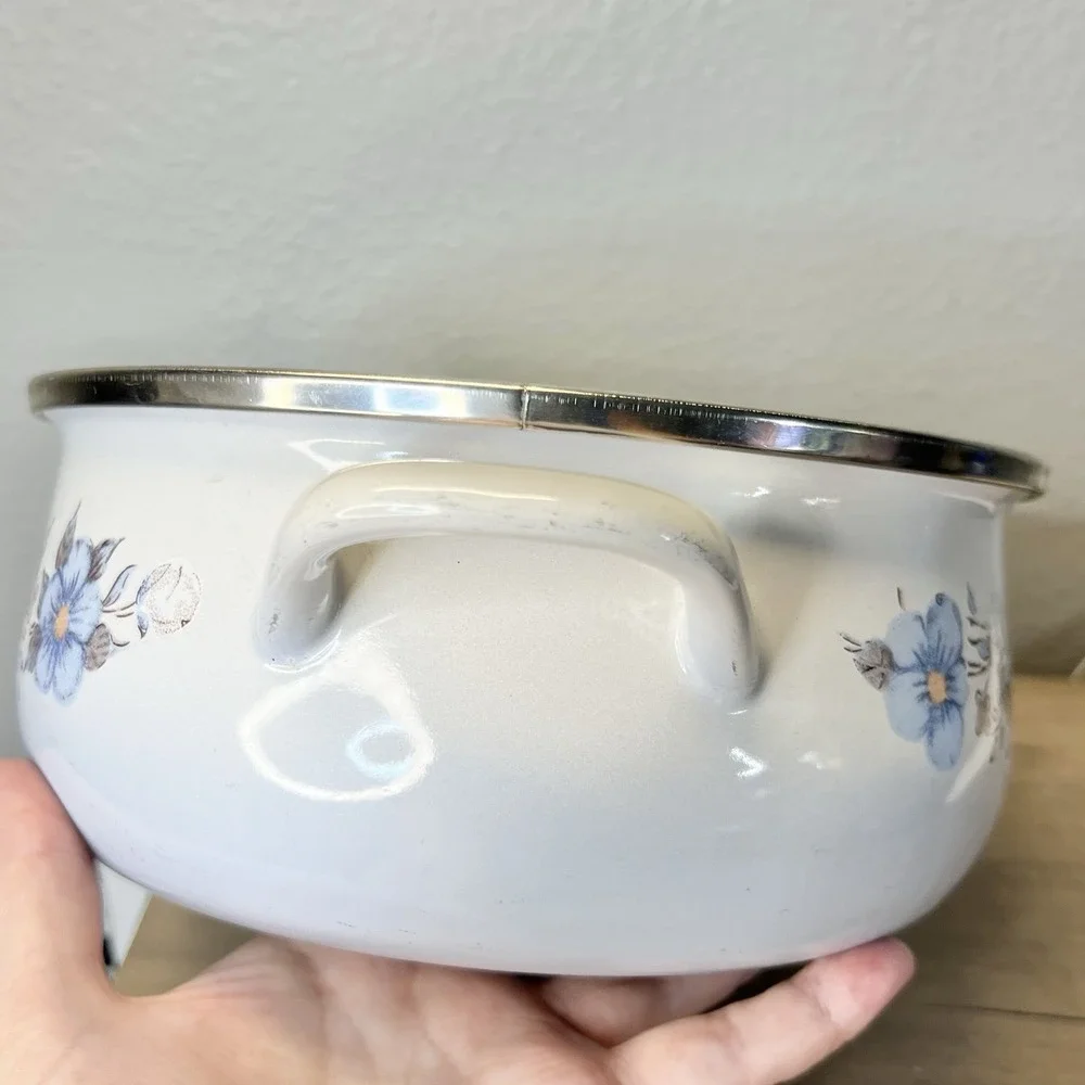 Vtg Crowning Touch Spring Harvest Blossom Porcelain Enamel Cookware Pot 8.5 READ
